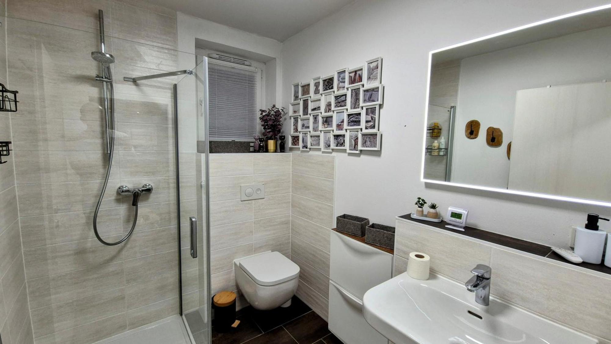 Serenity Vista Retreat Bnb Bescheid Bagian luar foto