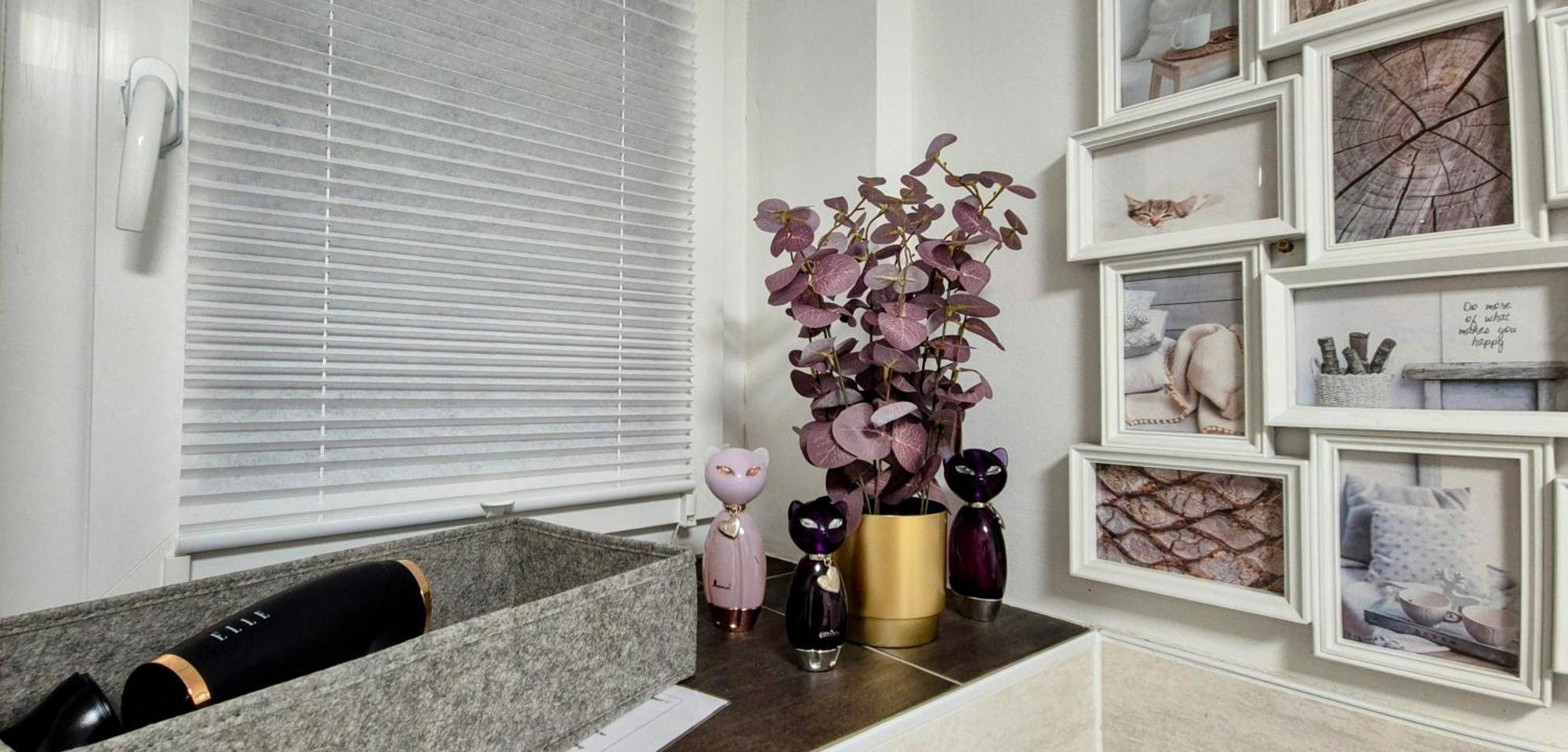 Serenity Vista Retreat Bnb Bescheid Bagian luar foto